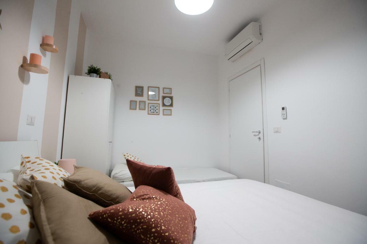 Apartment Via Treviso 6 ミラノ エクステリア 写真