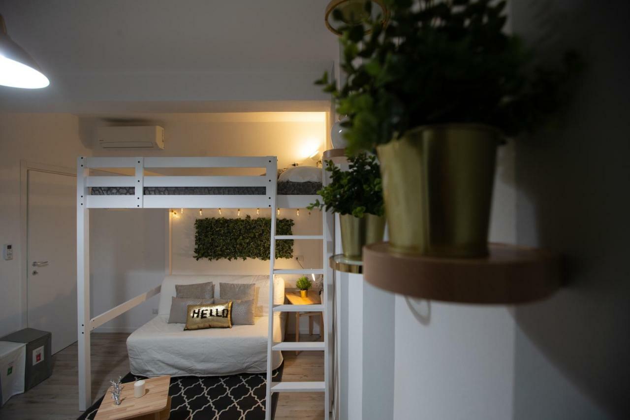 Apartment Via Treviso 6 ミラノ エクステリア 写真